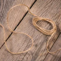 Adventskalender Jutesäckchen 13 x 18 cm – naturdunkel + weiße Zahlen Beutel mit aufdruck