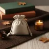 Leinen säckchen als Verpackung für Kerzen und kleine Geschenke